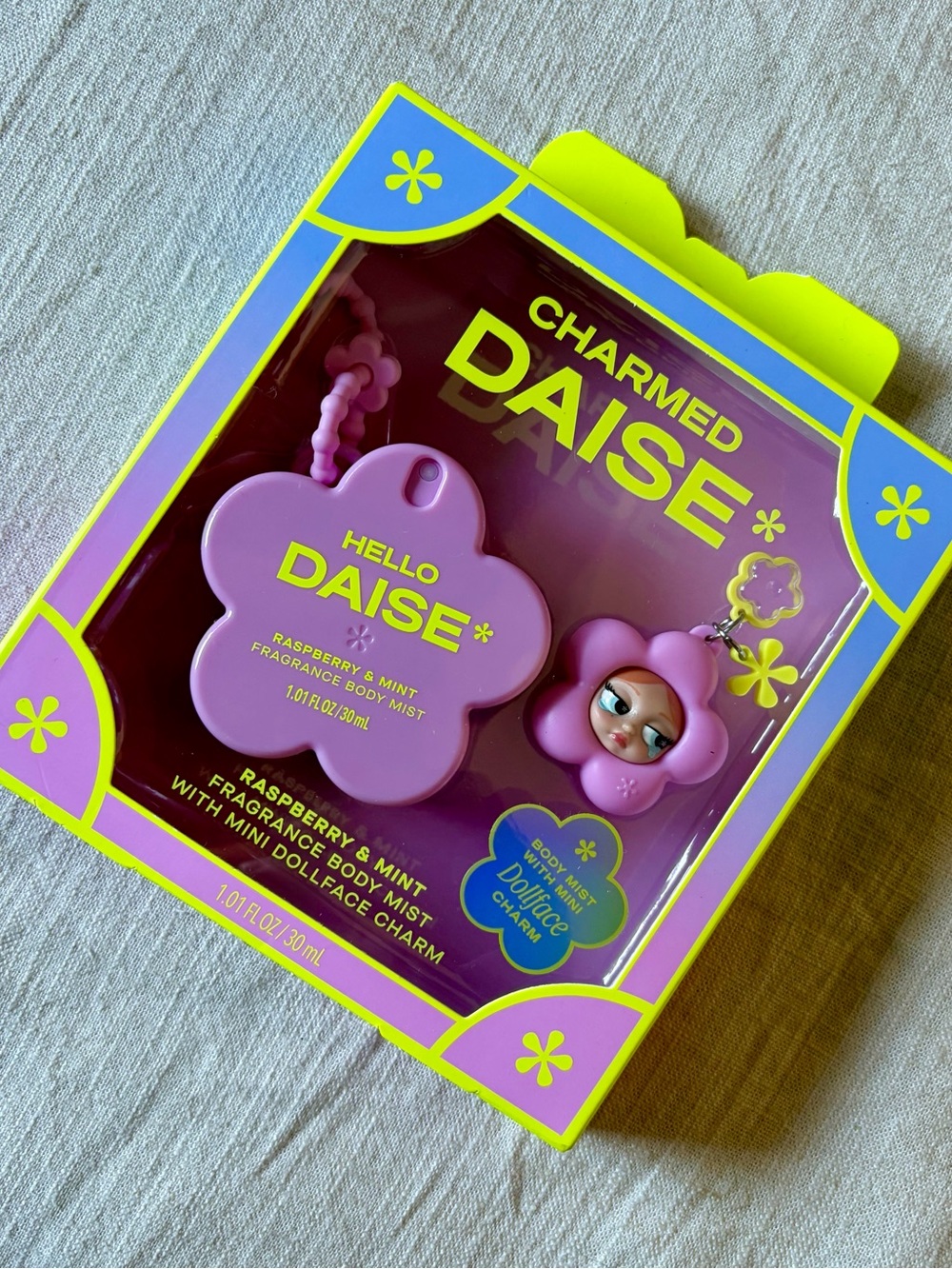 Daise Charmed Raspberry & Mint Fragrance Body Mist with Mini Dollface Charm